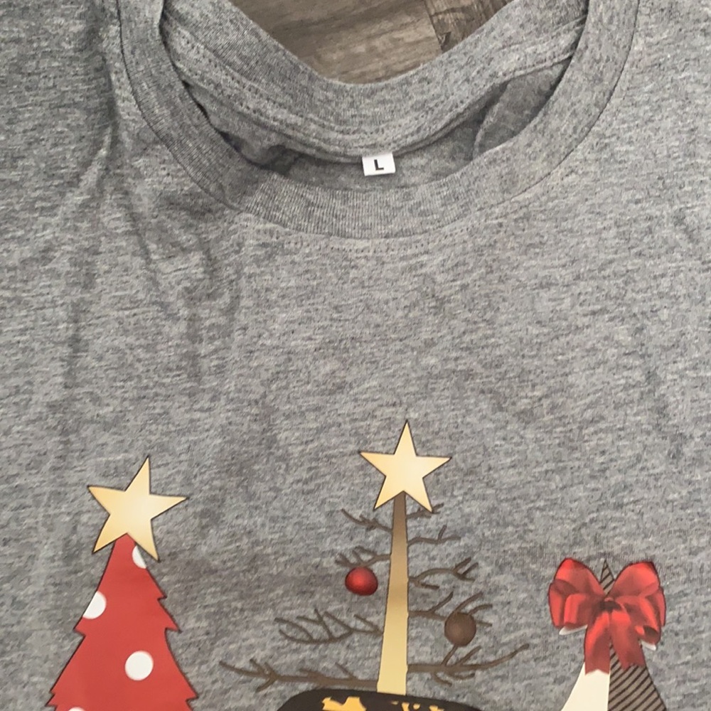 NWT Christmas Holiday Animal Print Truck with Trees Women’s T shirt Sz XL - Picture 4 of 6